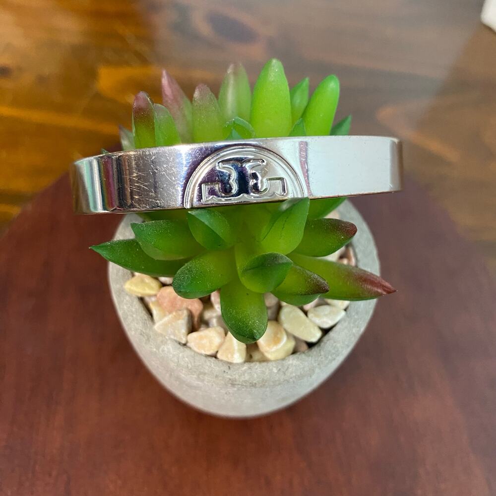 Tory Burch Silver Tone Logo Bangle Bracelet - Metal Band